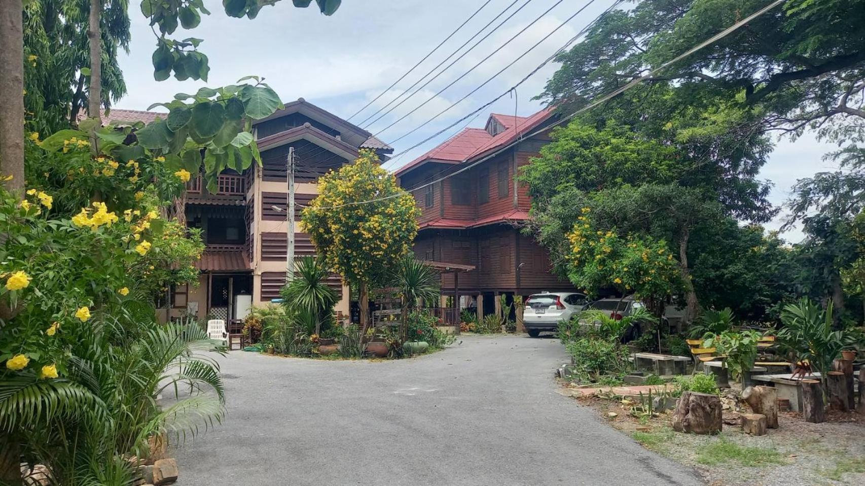 Baan Lotus Guest House Phra Nakhon Si Ayutthaya Ngoại thất bức ảnh